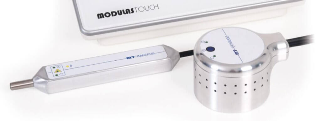 Flächenapplikator (Laserdusche) und Punktapplikator zu Lasertherapie-System Modulas Touch für Akupunktur und Flächenbehandlung